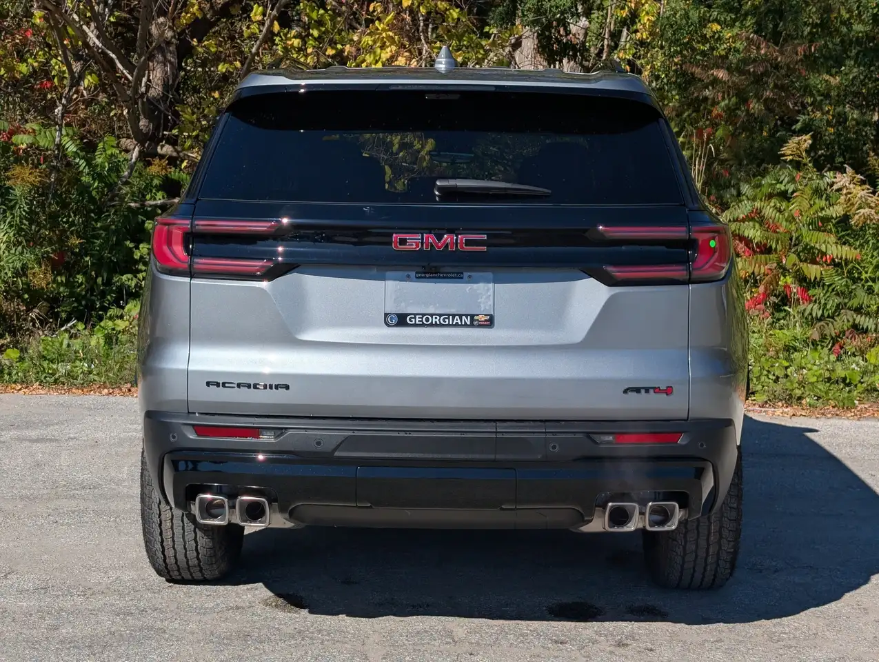 GMC Acadia снимка GMC Acadia