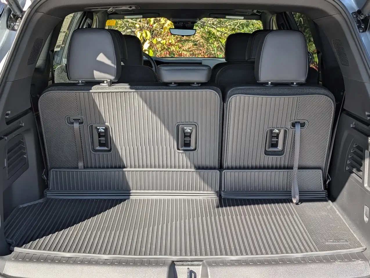 GMC Acadia снимка GMC Acadia