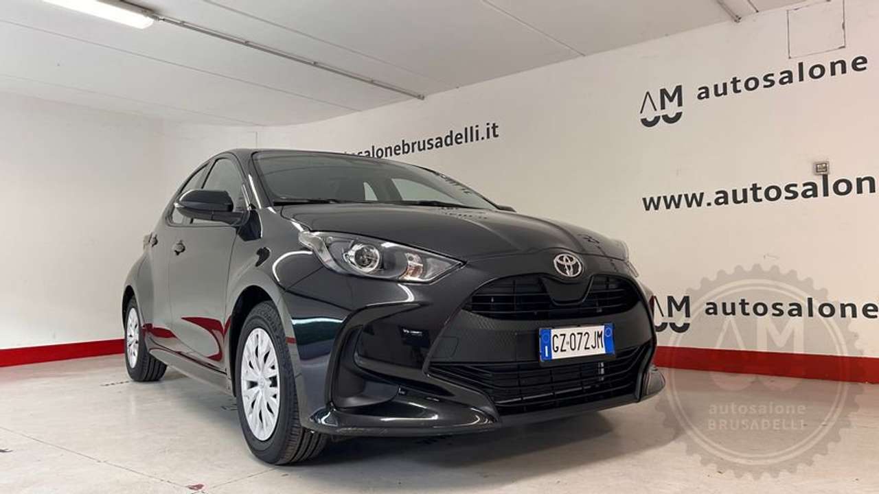 Toyota Yaris 1.5 Hybrid 5 porte Active *12.000 KM* PREZZO REALE