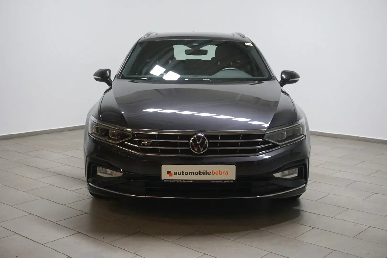 Volkswagen Passat 2.0TSI DSG R-Line Virtual AHK Pano Grau - 2