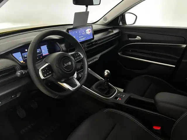 Jeep Avenger view 6