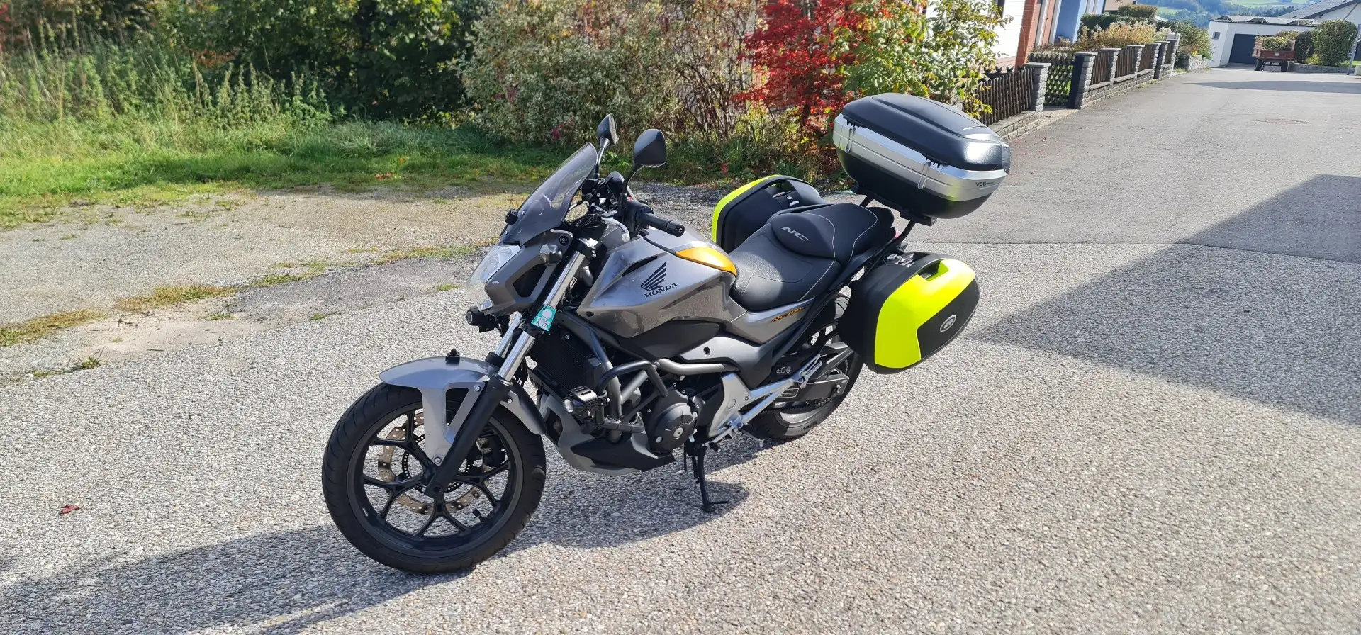 Honda NC 700 Срібний - 1