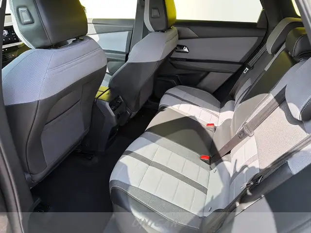 Opel Grandland view 15