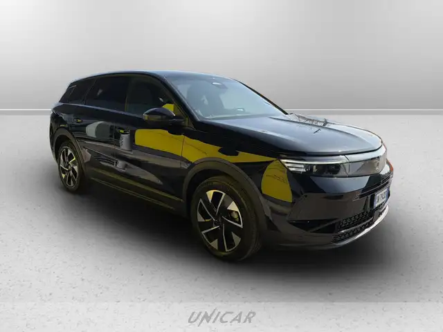 Opel Grandland view 4