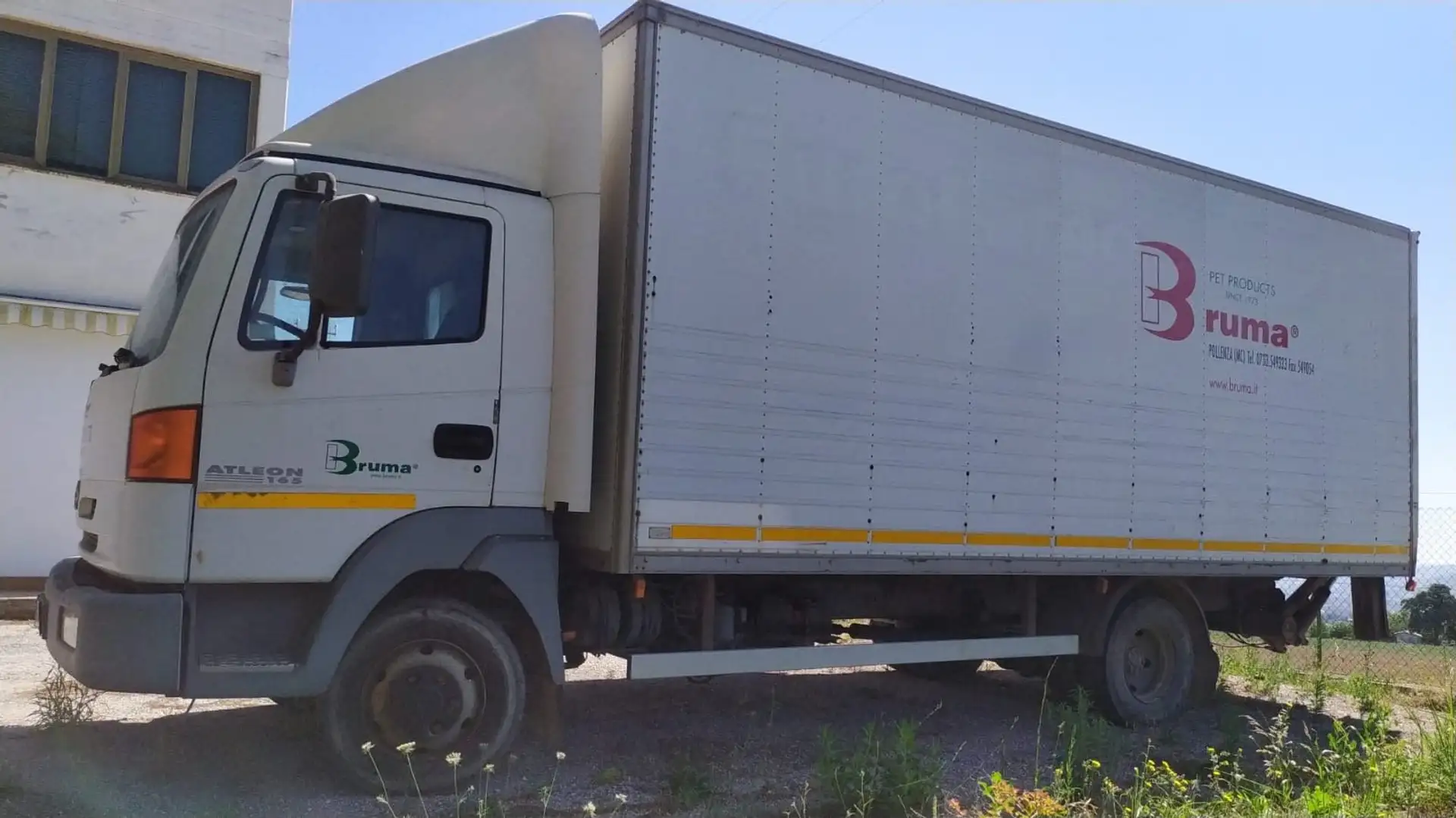 Nissan Cabstar NISSAN ATLEON 165.75 Sponda Idraulica posteriore Bianco - 1