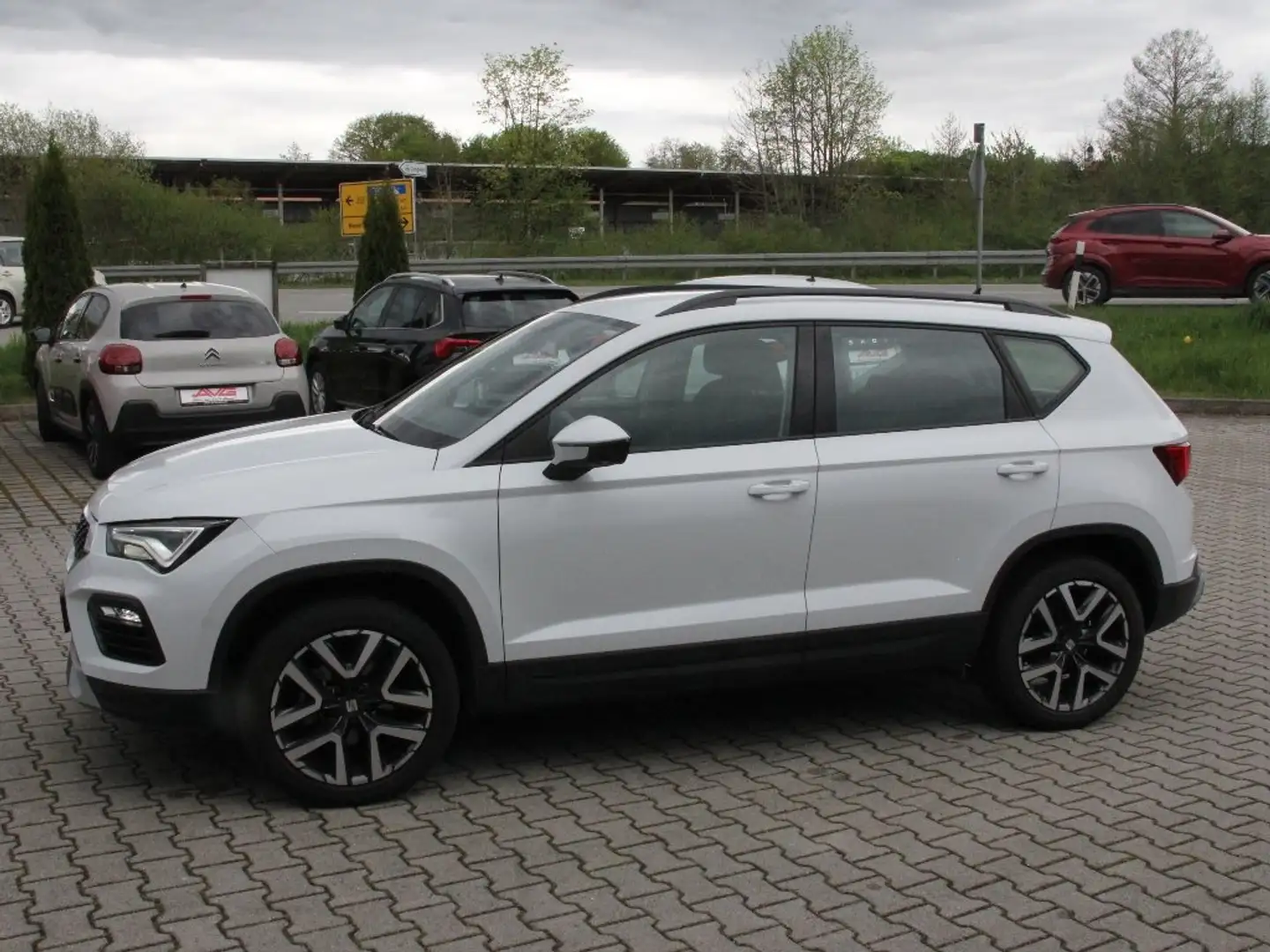 SEAT Ateca DSG Style VOLL-LED AdapTempomat NAVI CAM Weiß - 2