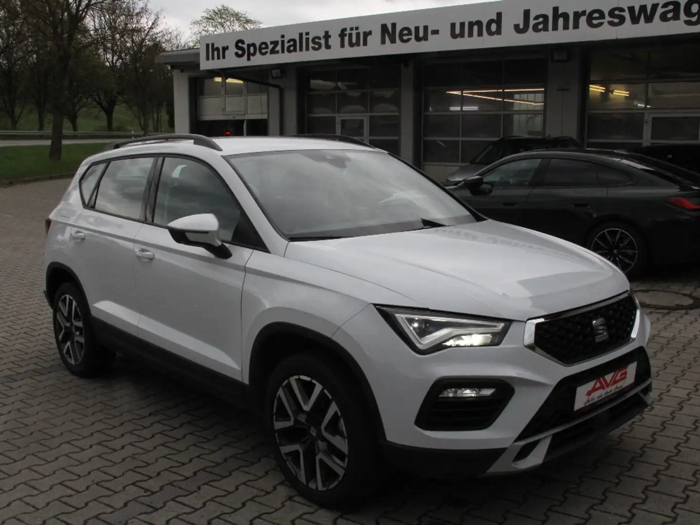 SEAT Ateca DSG Style VOLL-LED AdapTempomat NAVI CAM Weiß - 1