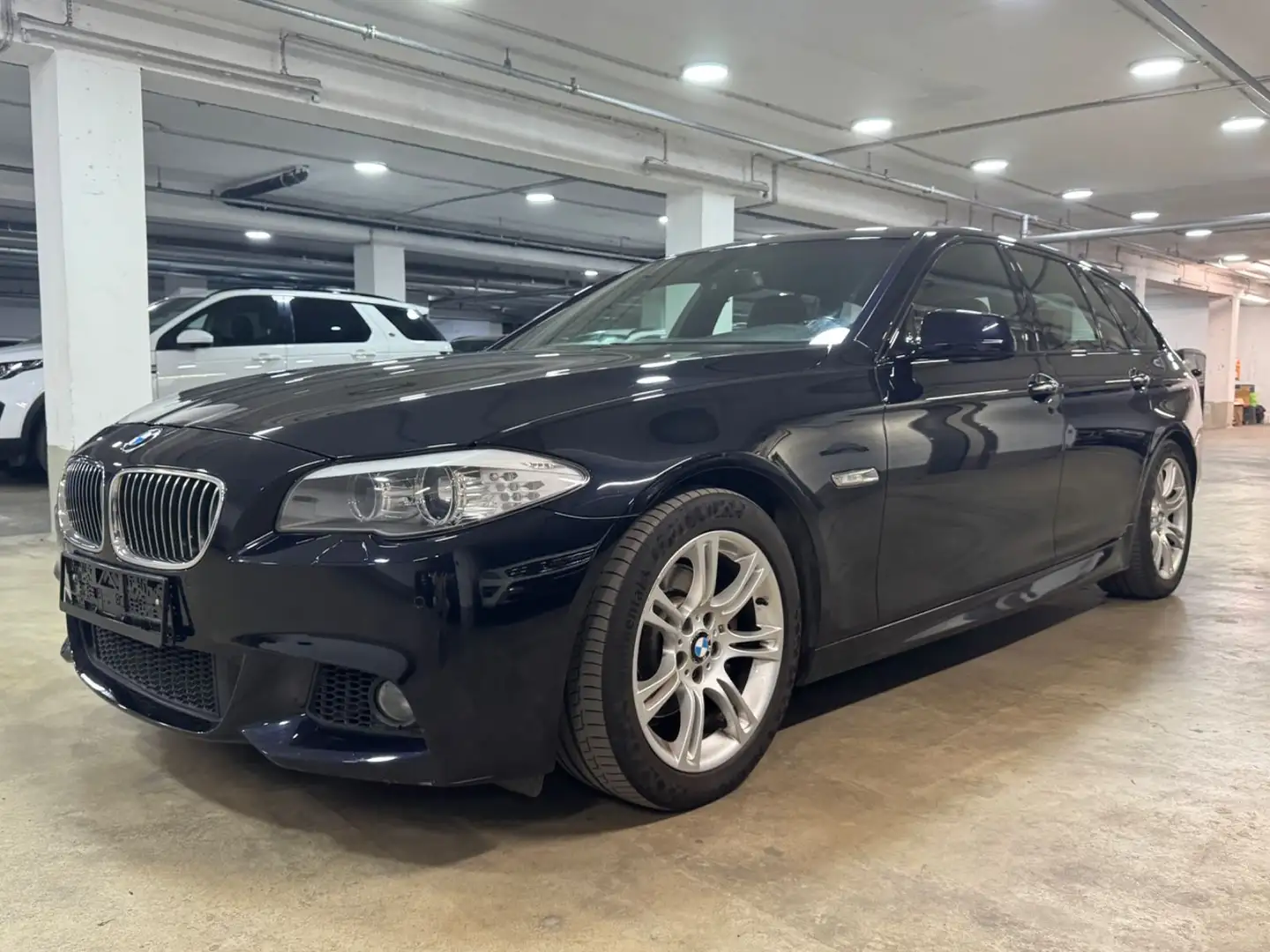 BMW 520 d Touring M-Paket~Leder~Navi Prof.~Klima~ Blau - 1
