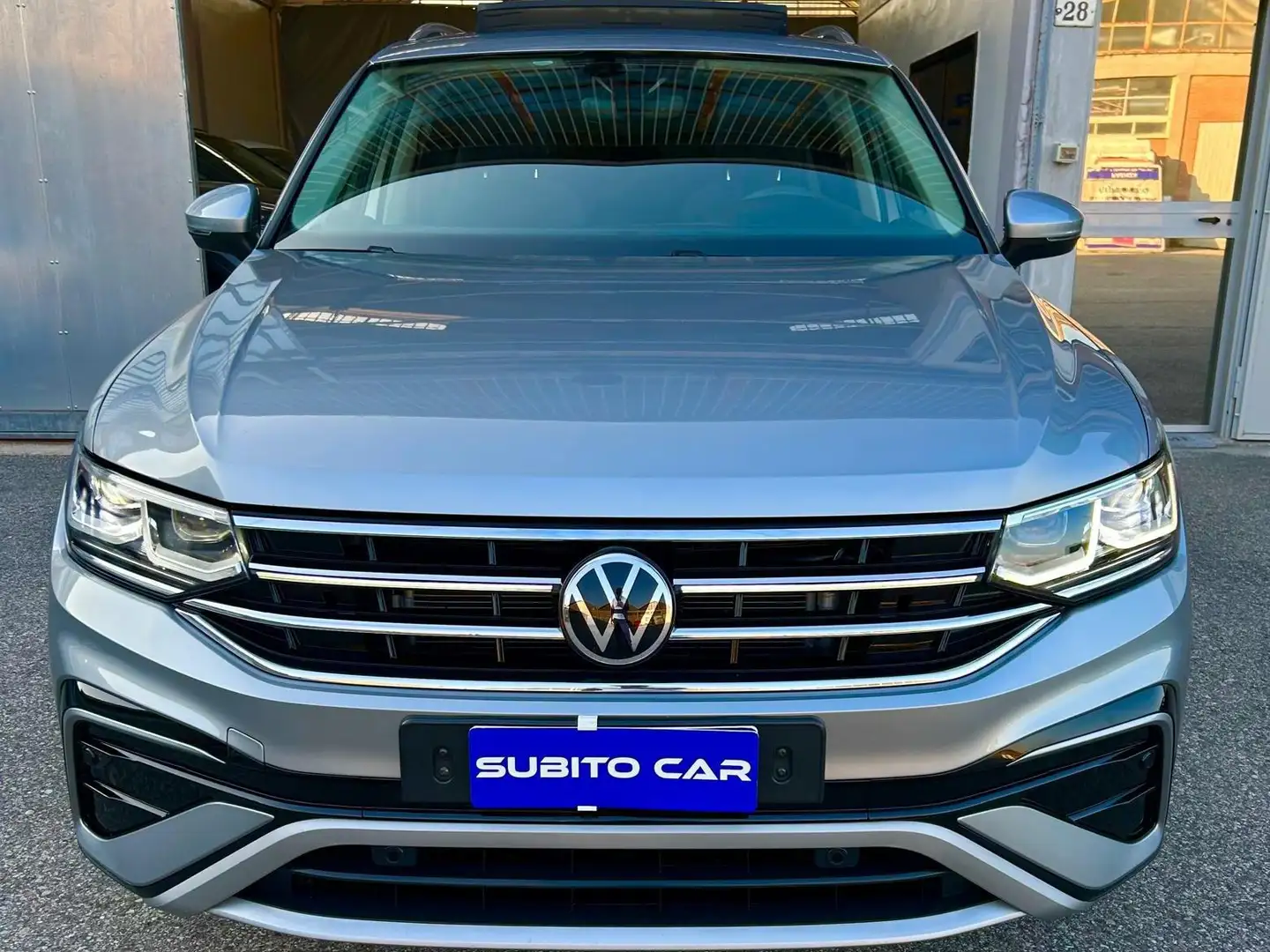 Volkswagen Tiguan Allspace Allspace 2.0 tdi 4motion 200cv 7pti dsg TETTO Grigio - 2