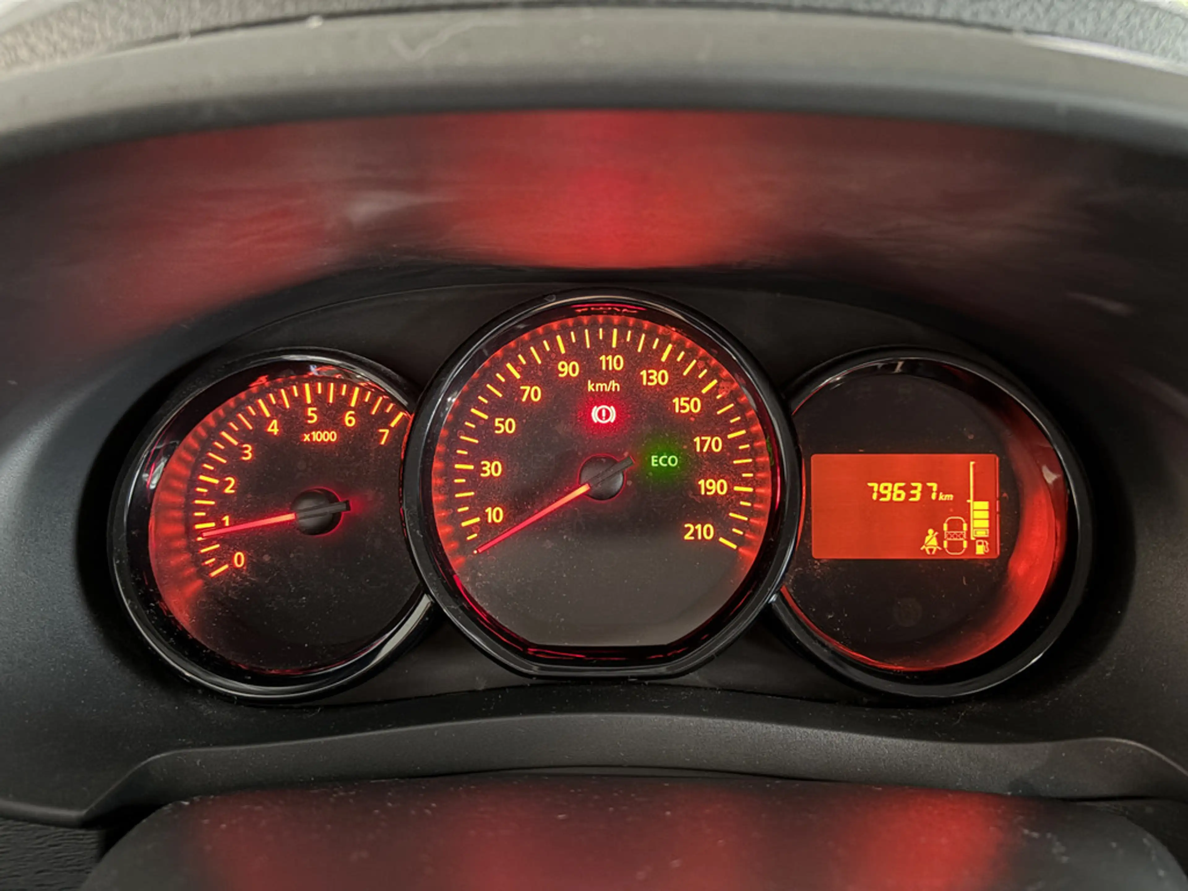 Dacia Lodgy 1.3 Stepway KLIMA PDC SHZ NAVI FACELIFT — photo 15