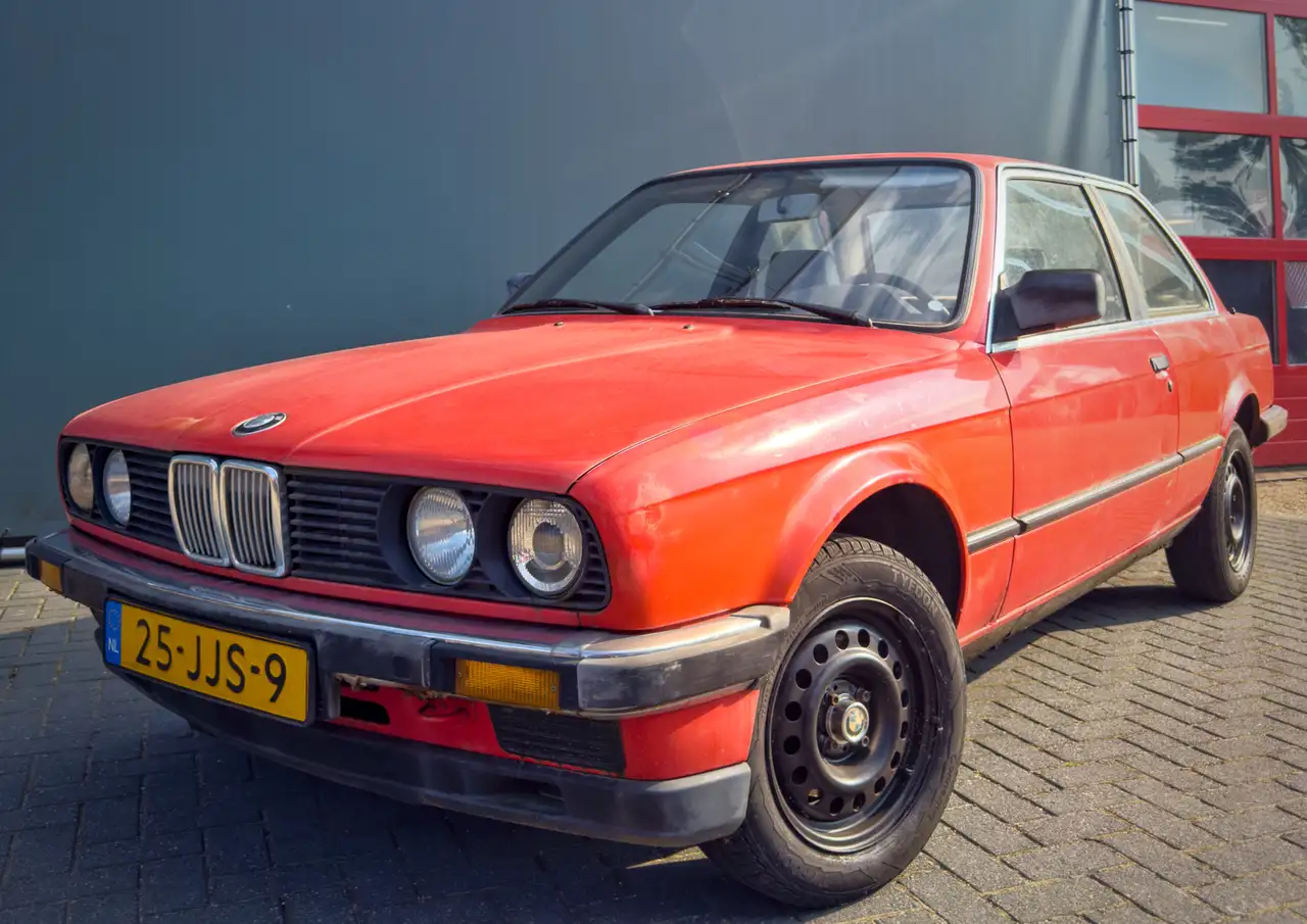 BMW E30 316 Automaat 1987, foto 1