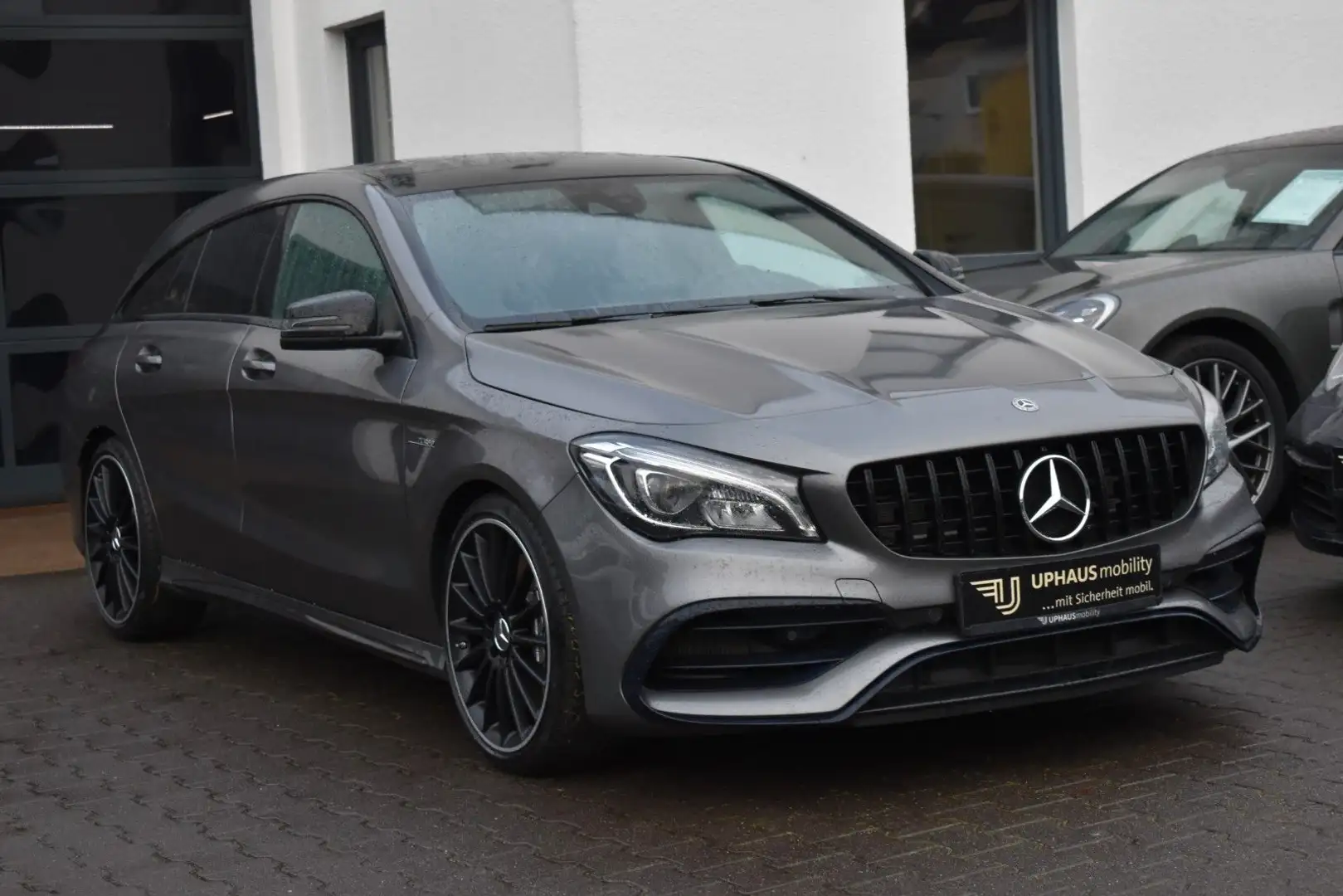 Mercedes-Benz CLA 45 AMG 4-Matic 19''SR&18''WR Grau - 2