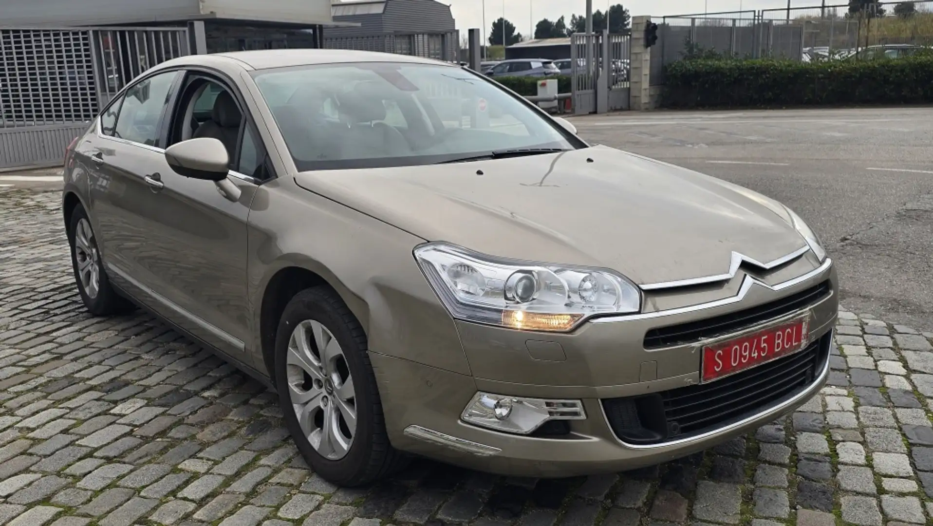 Citroen C5 2.0HDI Exclusive FAP CAS Beige - 1