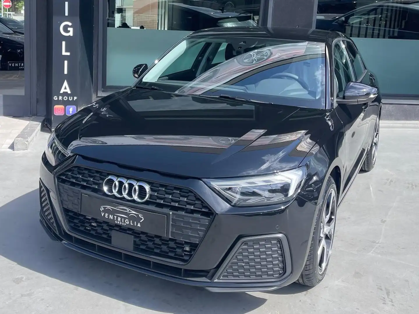 Audi A1 Sportback 30 1.0 tfsi Business 116cv s-tronic Noir - 1