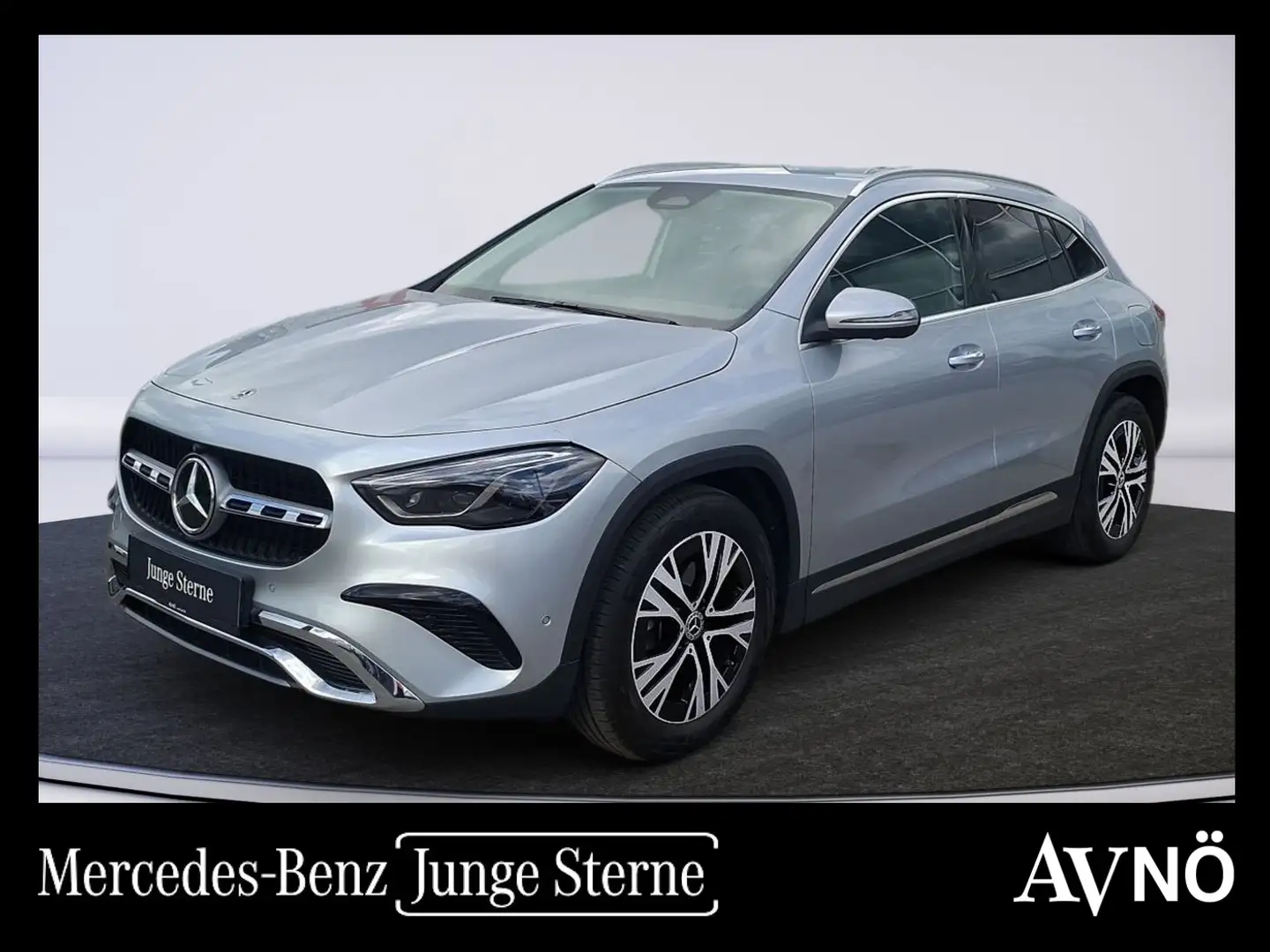 Mercedes-Benz GLA 200 d 4MATIC Sitzkomfort Winter Paket Silber - 1