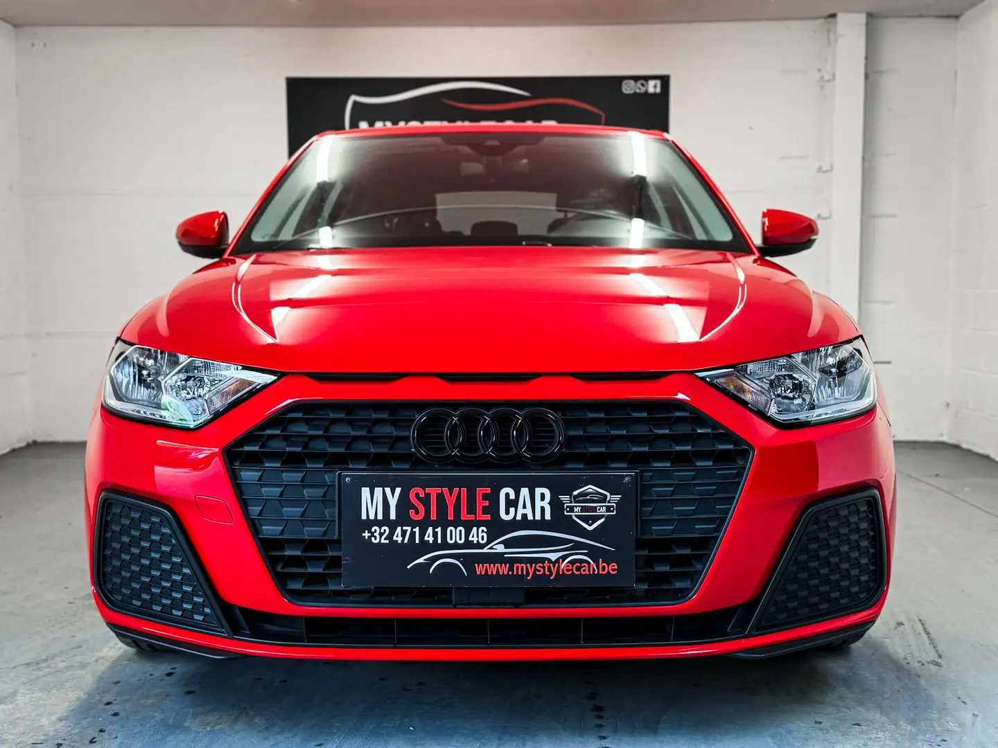 Audi A1 Sportback 1.0 TFSI, FAIBLE KM, GARANTIE 1AN Rouge - 2