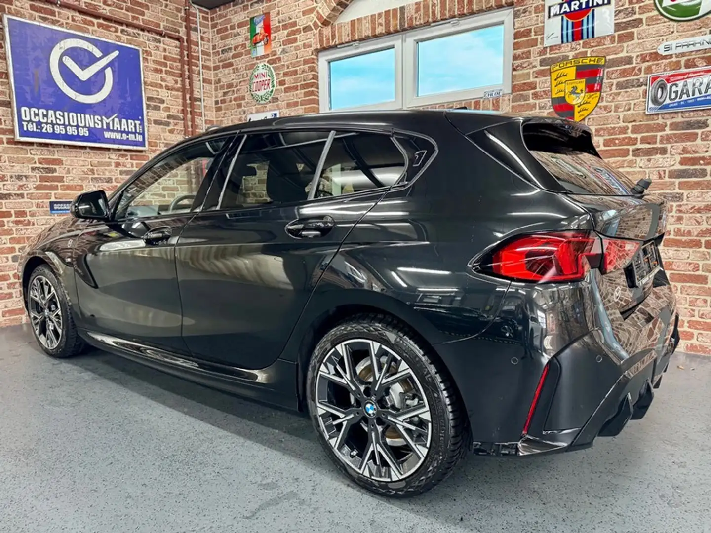 BMW 118 118dA 2.0 150cv Auto M-SPORT (New Modèle) Noir - 2