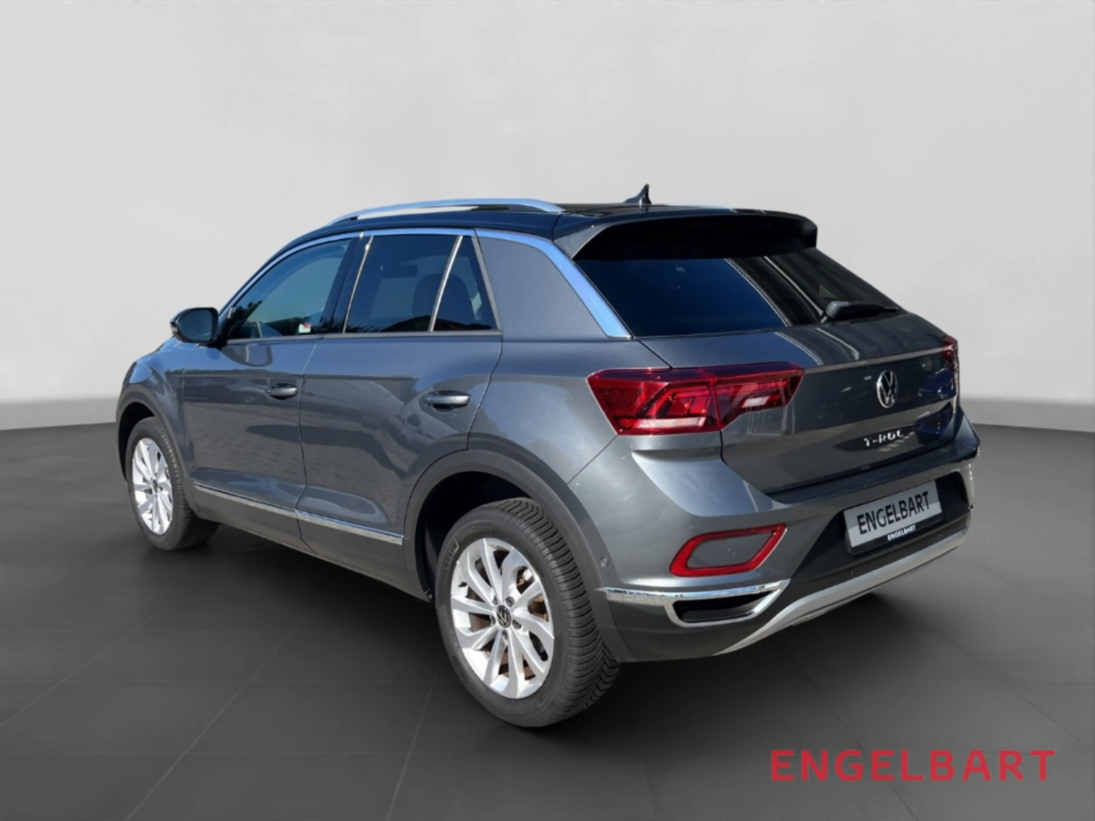 Volkswagen T-Roc 1.5 TSI Style Allwetterreifen AHK — photo 3
