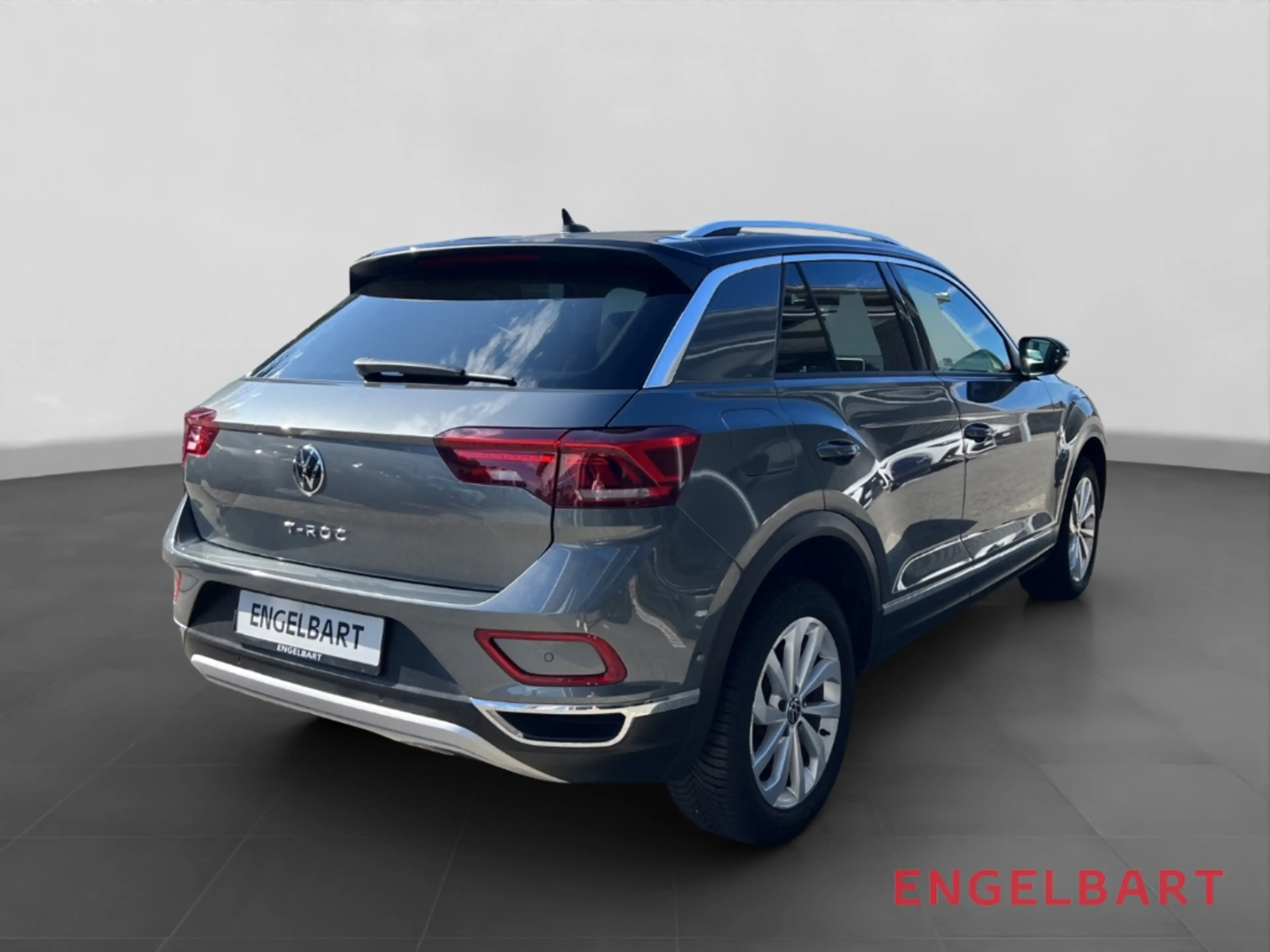 Volkswagen T-Roc 1.5 TSI Style Allwetterreifen AHK — photo 4