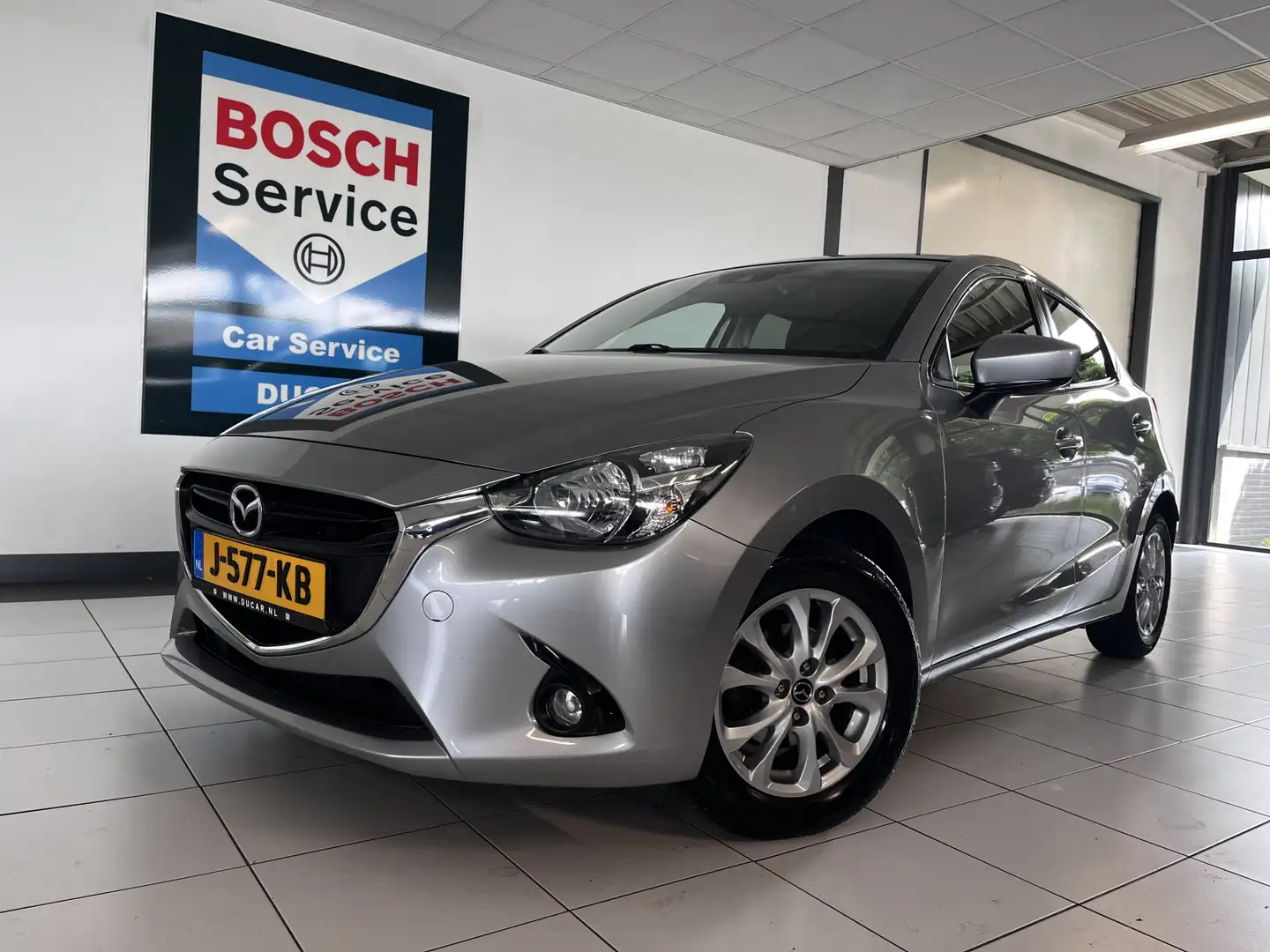 Mazda 2 1.5 Skyactiv-G S Navigatie Grijs - 1