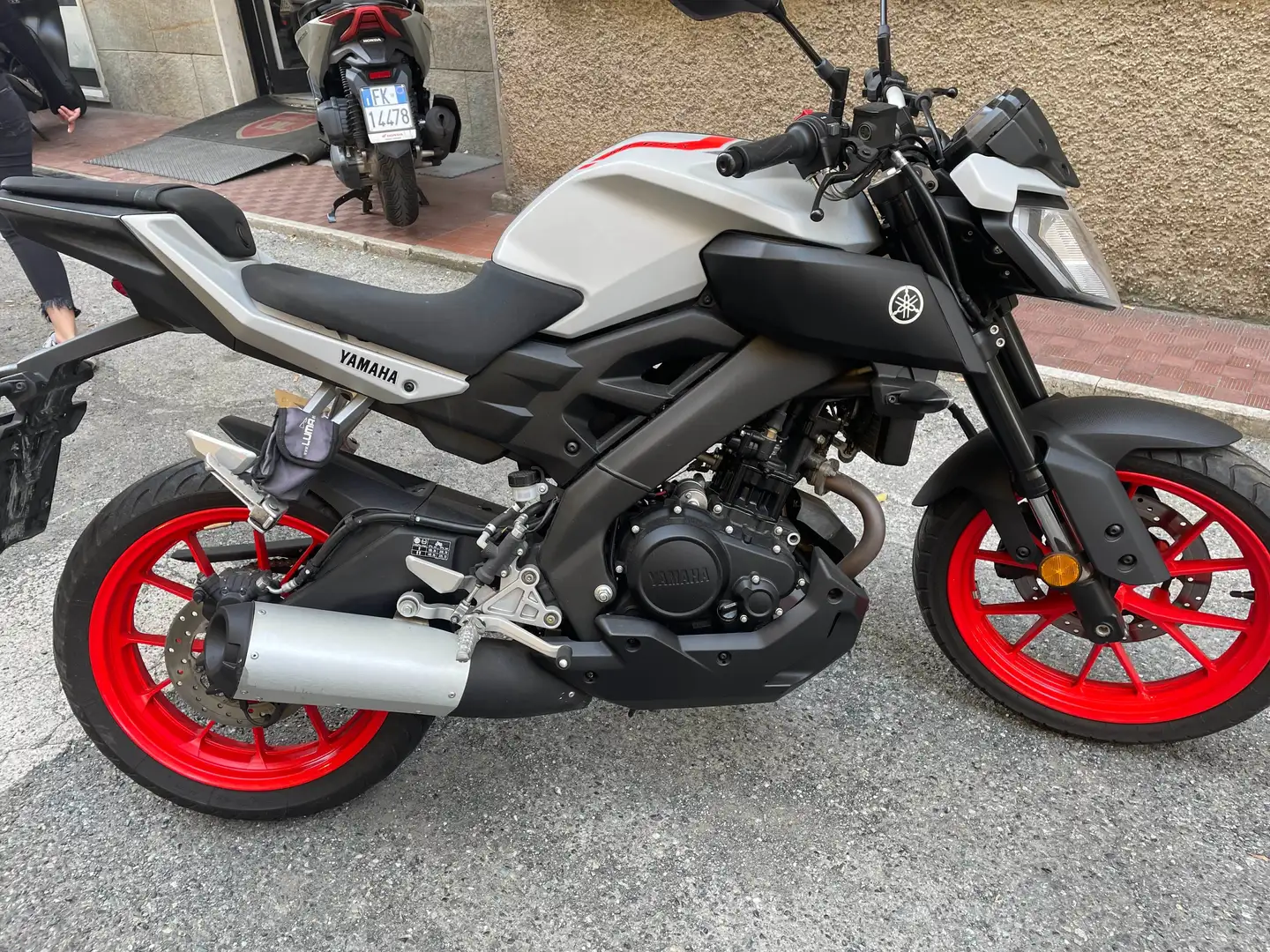 Yamaha MT-125 abs Gri - 1