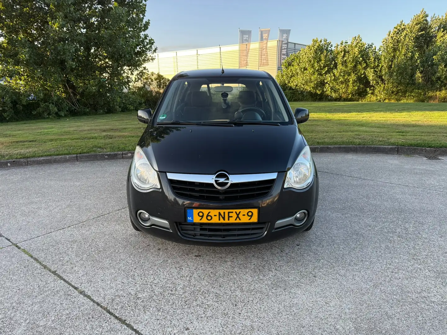 Opel Agila Agila 1.0 Edition LPG Czarny - 1