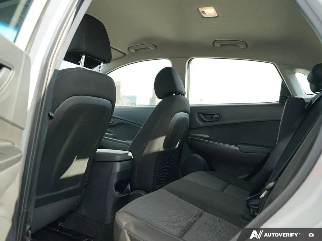 Hyundai KONA снимка Hyundai KONA