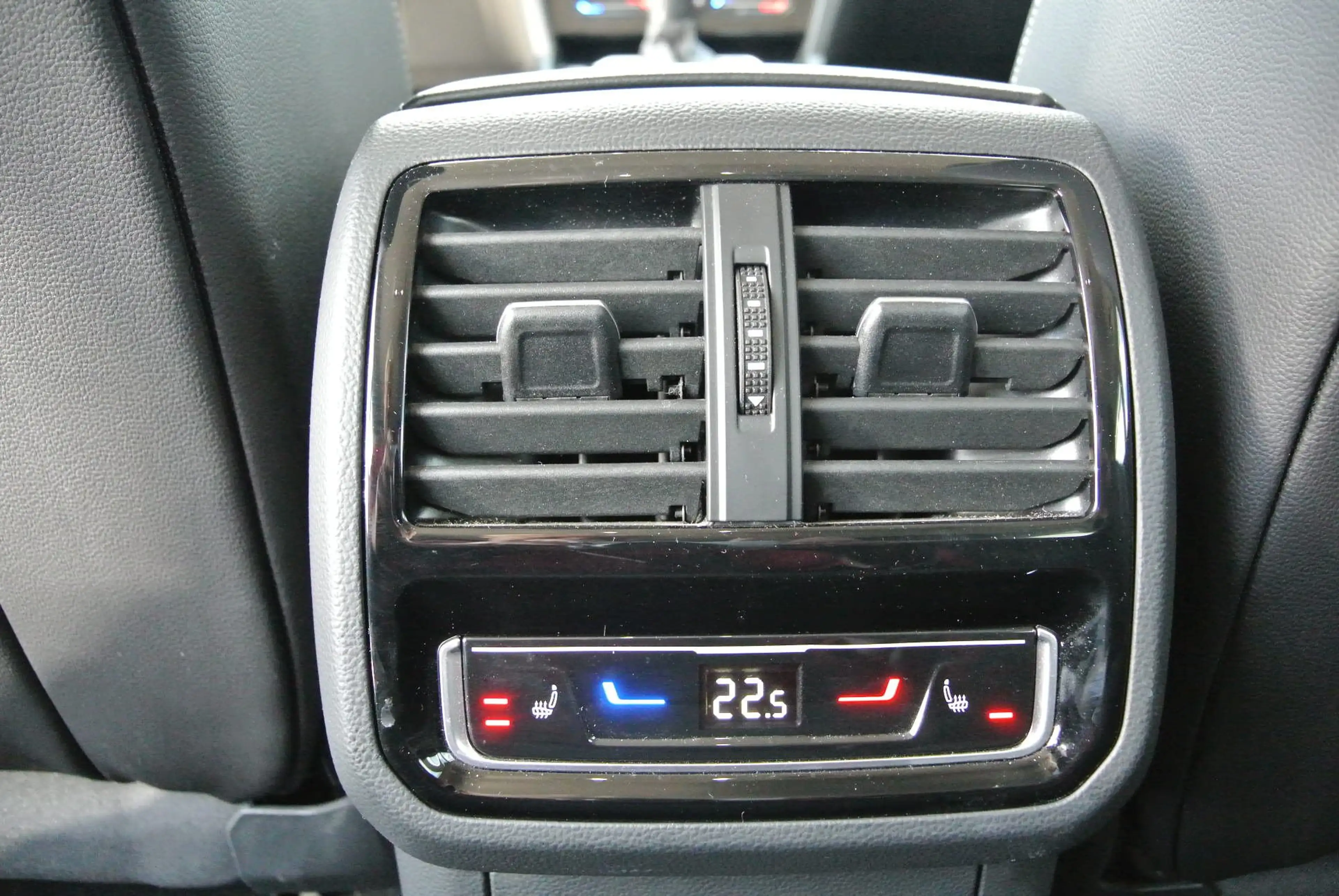 Volkswagen Arteon SB 2.0 TDI DSG 4motion Elegance * LEDER *AHK * — photo 8