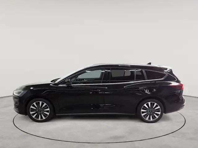 Ford Focus view 6