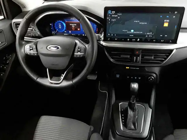 Ford Focus view 10