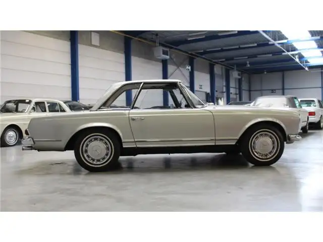 Mercedes-Benz 280 280 SL roadster