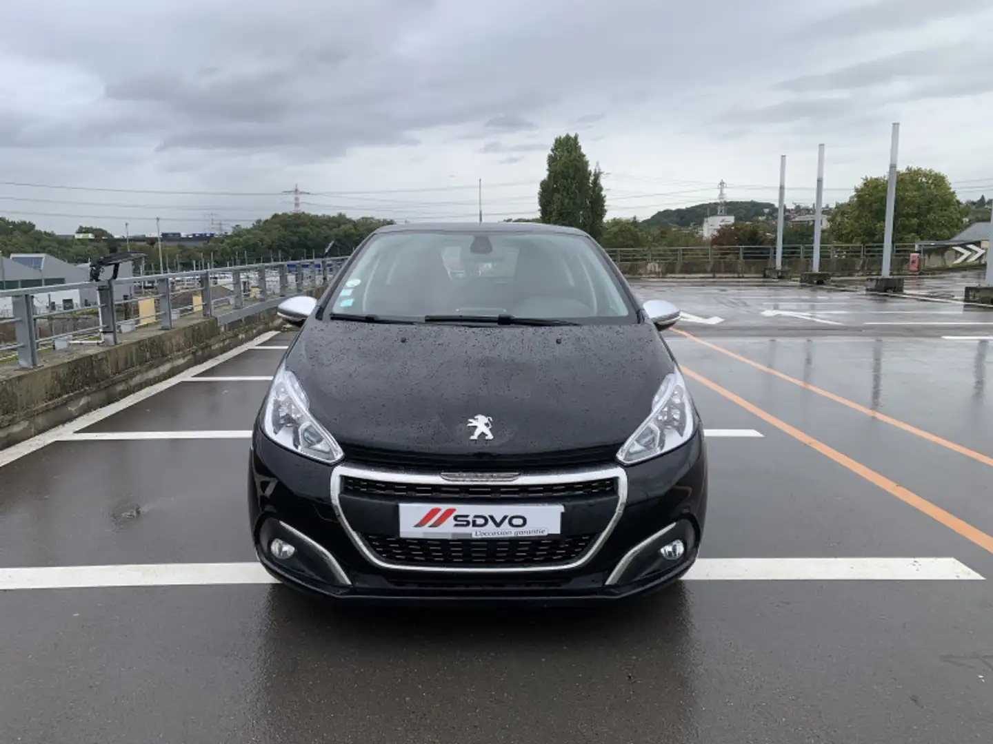 Peugeot 208 1.6 BLUEHDI 100CH ALLURE BUSINESS S\u0026S 5P Schwarz - 2