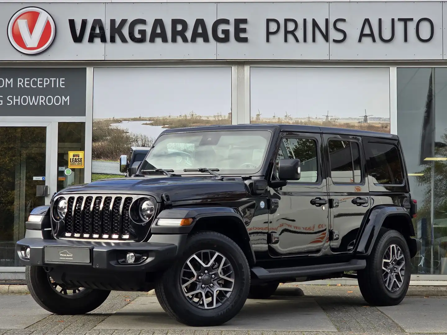 Jeep Wrangler Unlimited 4xe 380 Sahara |CARPLAY|CAMERA V+A|TREKH Zwart - 1
