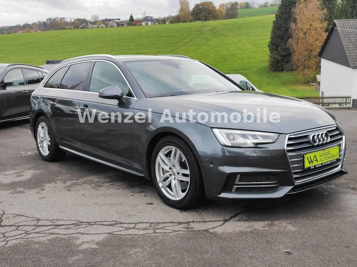 Audi A4 Avant SPORT *NAVI*HEAD-UP*PANO*DSG* Gris - 1