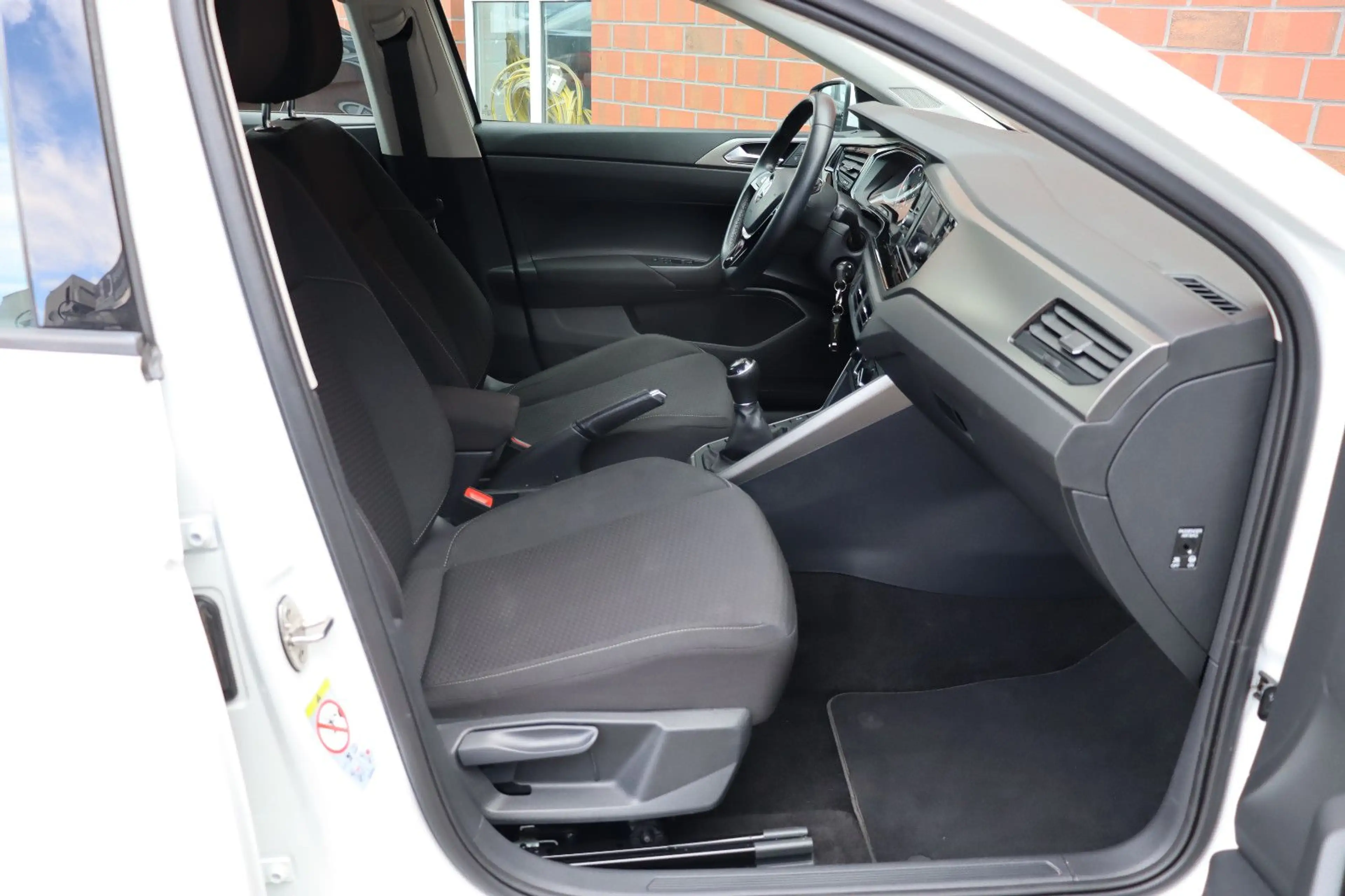Volkswagen Polo VI 1.0 TSI Comfortline LED Tempomat Sitzh. — photo 10