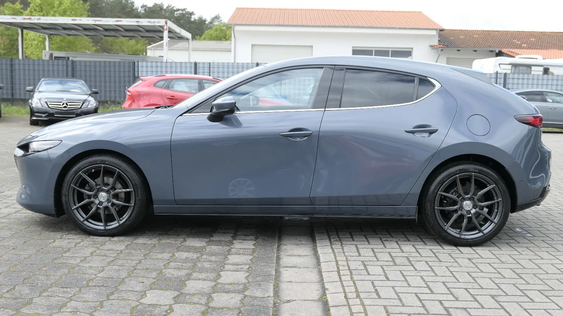 Mazda 3 Lim. Selection/Bose/360°/Navi/Euro 6d-TEMP/ACC Grey - 2