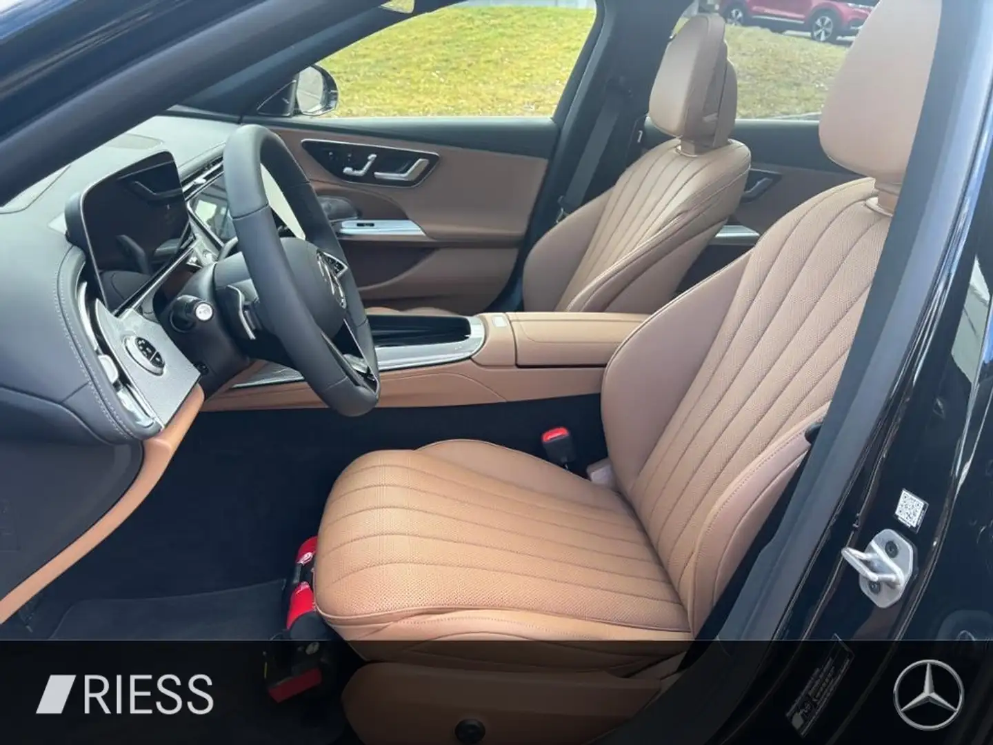 Mercedes-Benz E 300 de 4M T EQ AHK+PANO+360°+DIGITAL-LIGHT+HUD Schwarz - 2
