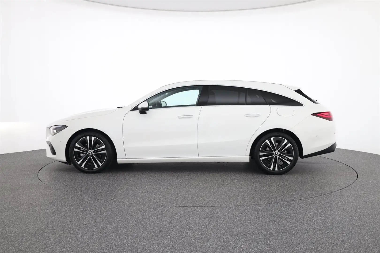 Mercedes-Benz CLA 180 d ShootingBrake Winterpaket Totwinkelass. Weiß - 2