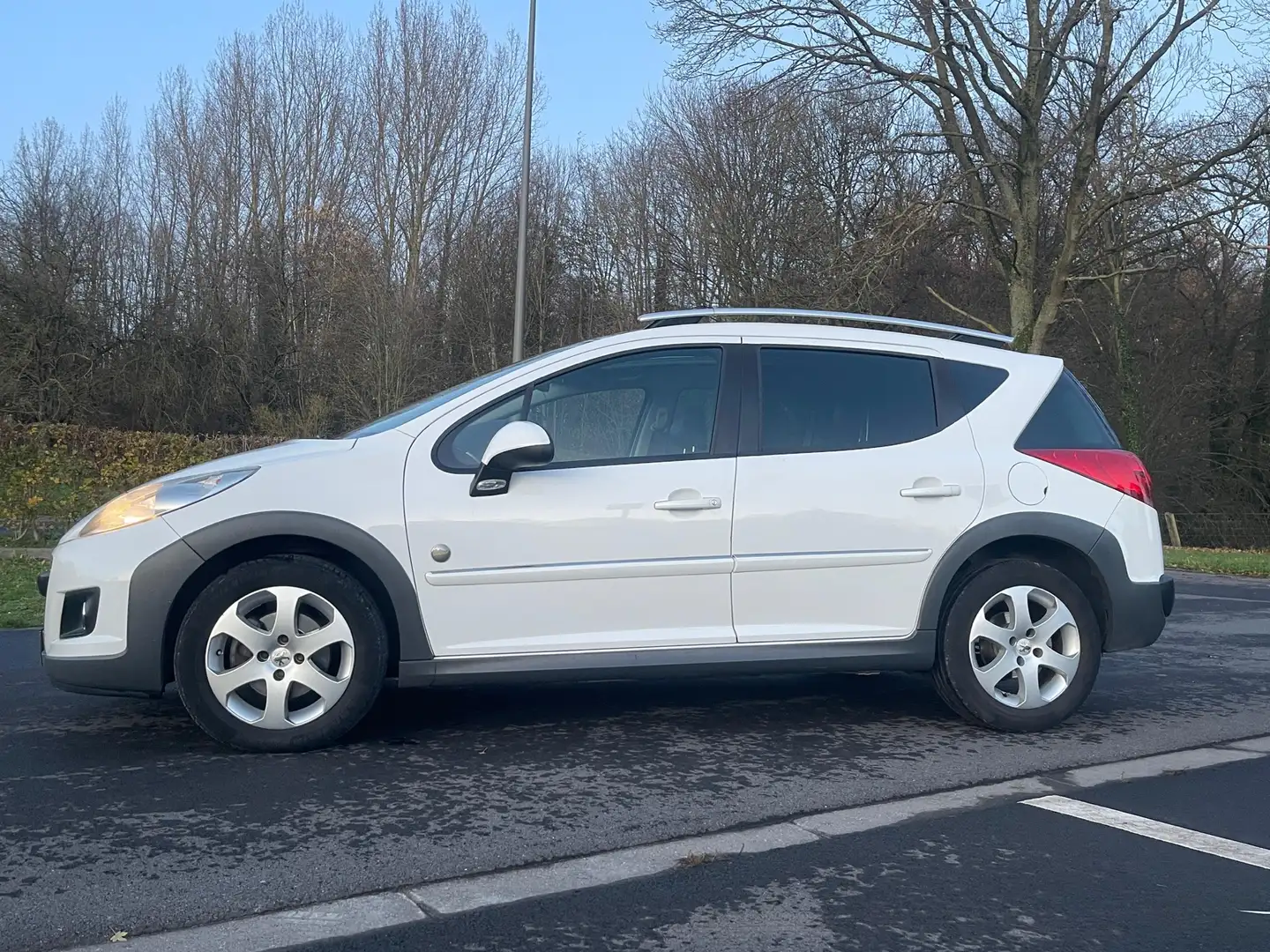 Peugeot 207 SW 1.6 VTi 120ch Premium - 2