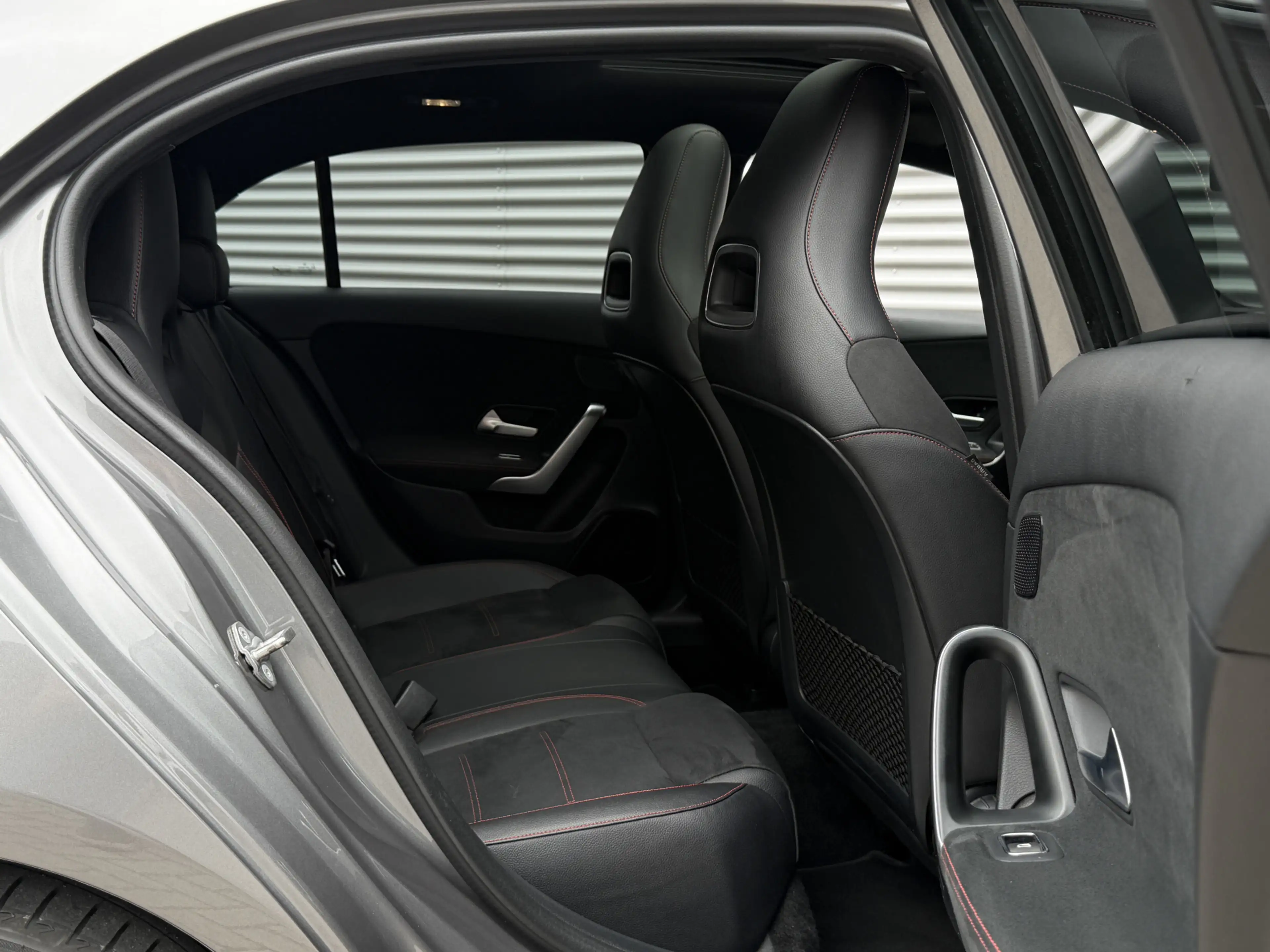 Mercedes-Benz A 250 Premium I Aut. I AMG I Leder I Pano.dak I Leder — photo 11