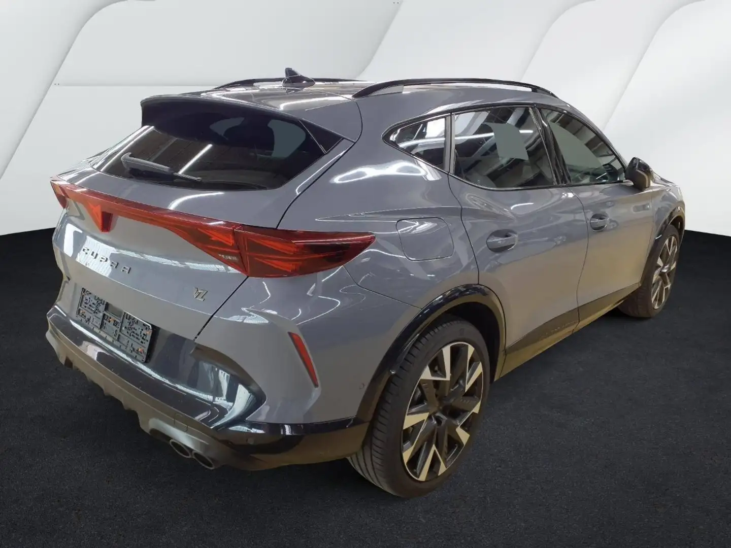 CUPRA Formentor VZ 2.0 TSI DSG 4Drive PANO+AHK+5JGAR Klima Navi Grau - 2