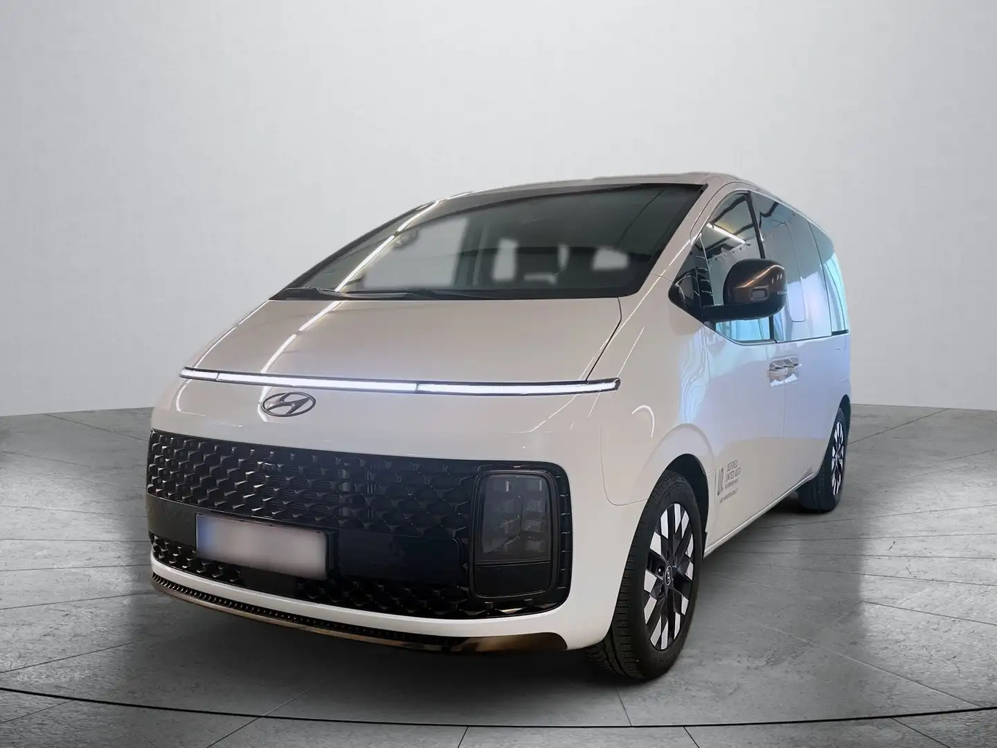 Hyundai STARIA Luxury Line 2.2 CRDi 4WD AT *AHK*WKR*Panor.*Nappa* Weiß - 2