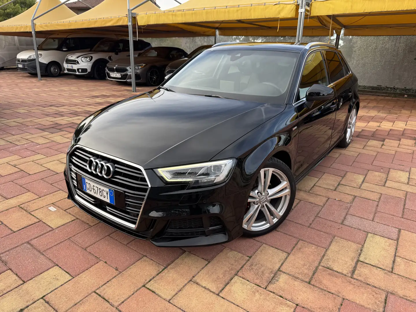 Audi A3 Sportback 2.0 tdi 3x S LINE-RADAR-CARPLAY-LED-G.TR - 1