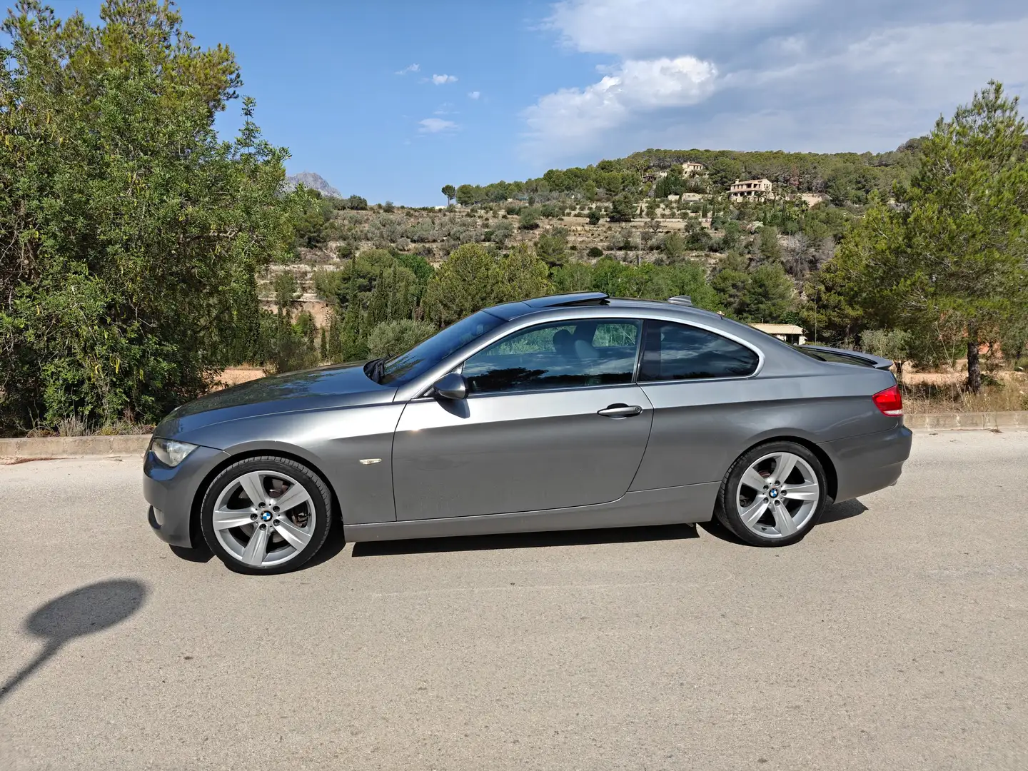 BMW 330 330xd Coupé Plateado - 2