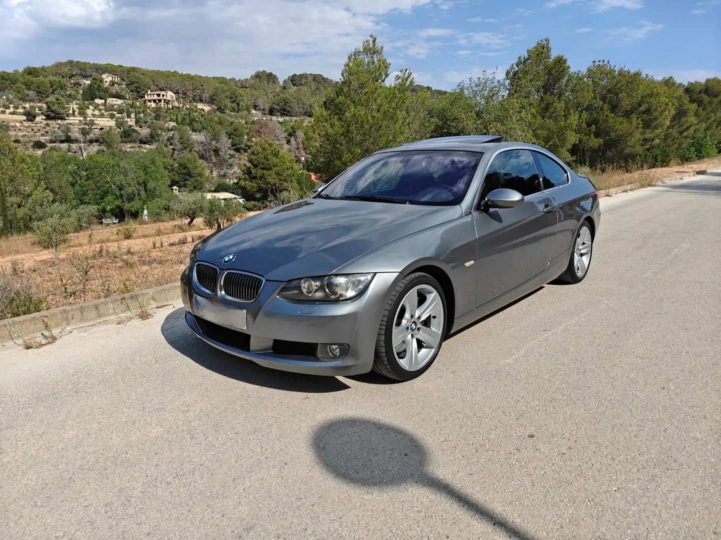 BMW 330 330xd Coupé Plateado - 1