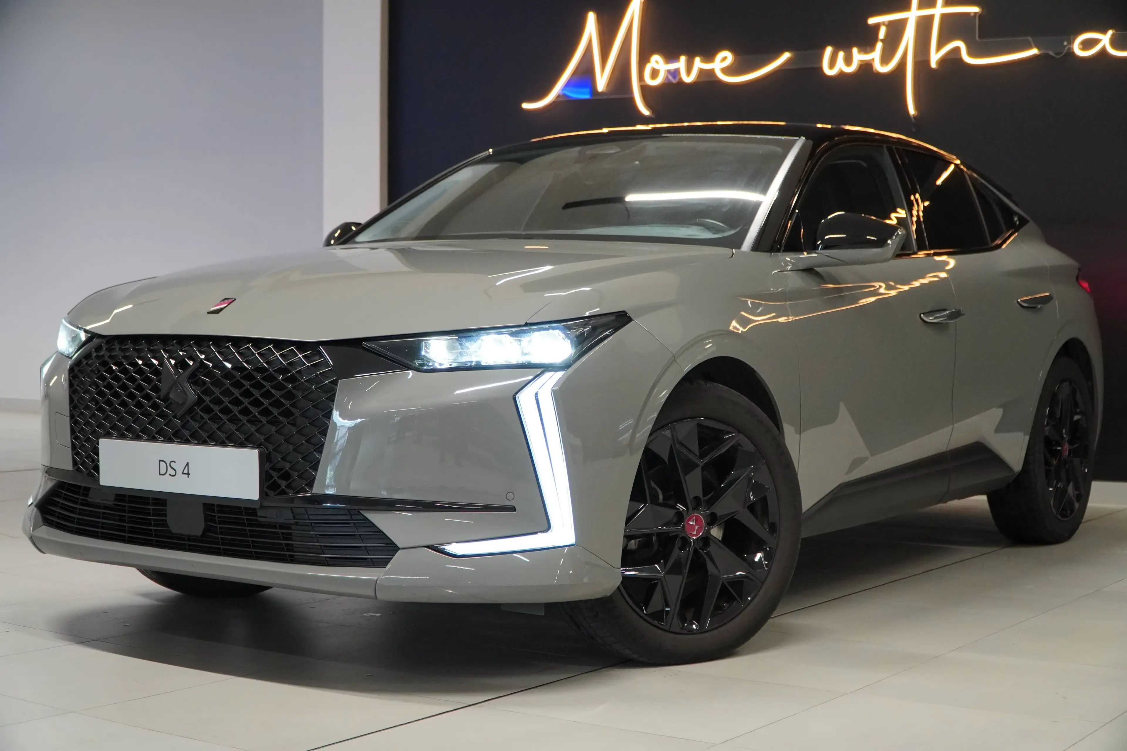 DS Automobiles DS 4 DS 4 1.2 PureTech Performance Line (EU6.4)