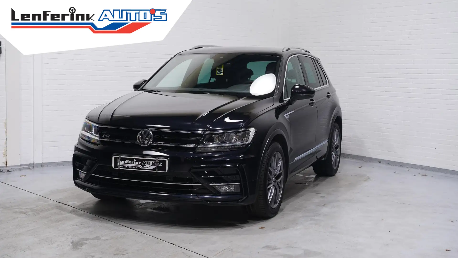 Volkswagen Tiguan 1.5 TSI Comfortline Business 1e eigenaar NAP R-Lin Schwarz - 1