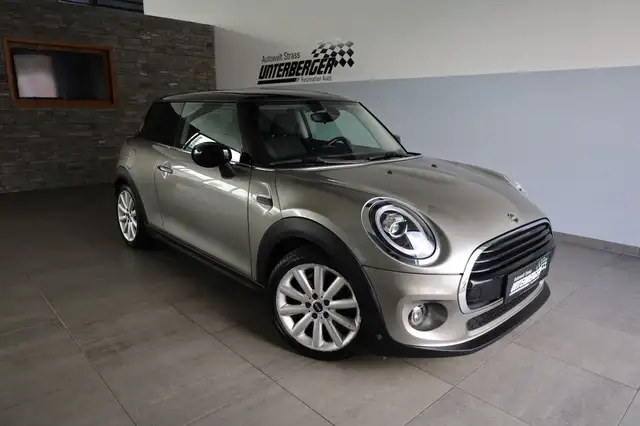 MINI Cooper Automatik 3 Türer Chili LED Navi Shz