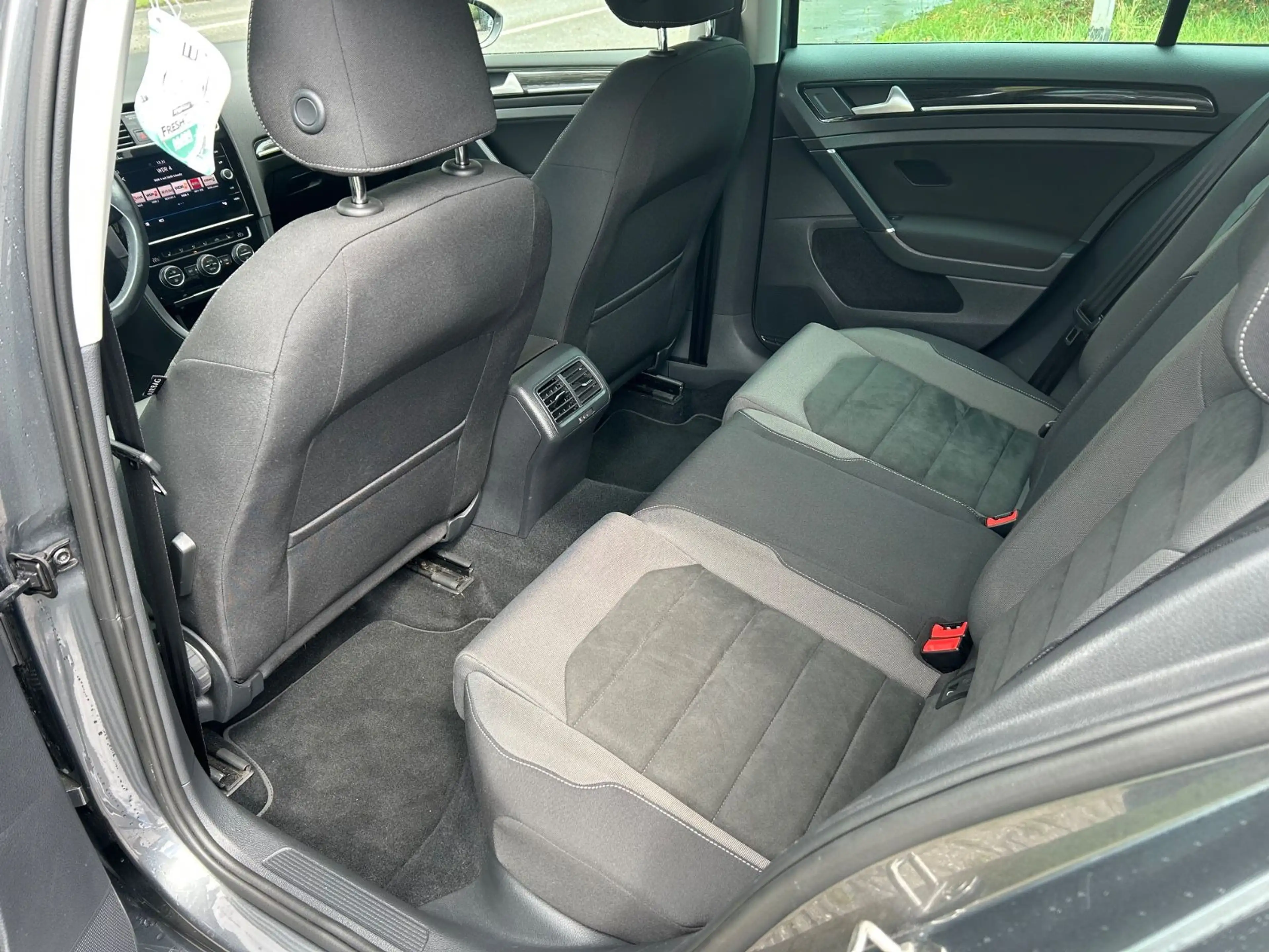 Volkswagen Golf VII Lim. Highline BlueMotion — photo 15