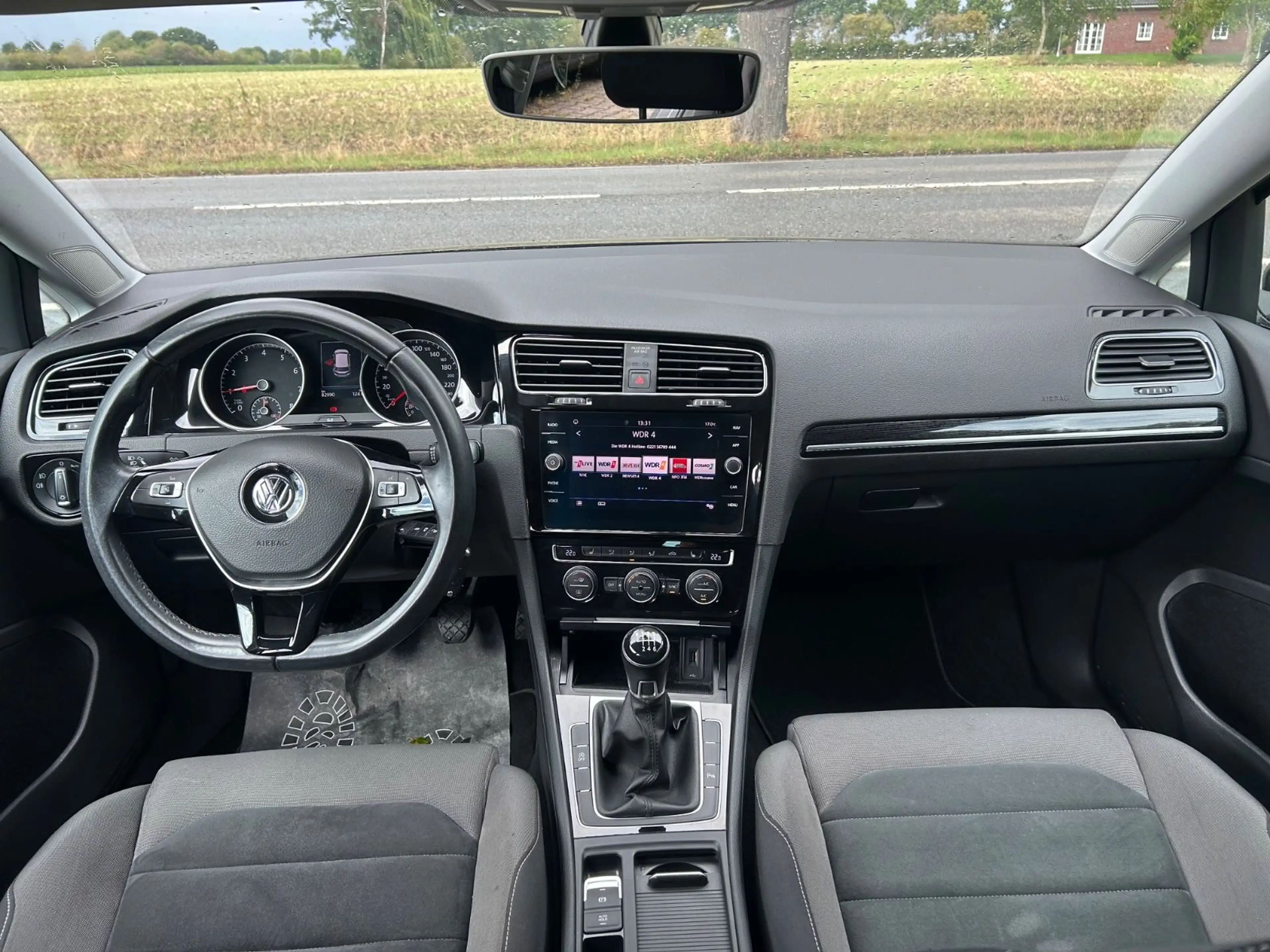 Volkswagen Golf VII Lim. Highline BlueMotion — photo 12